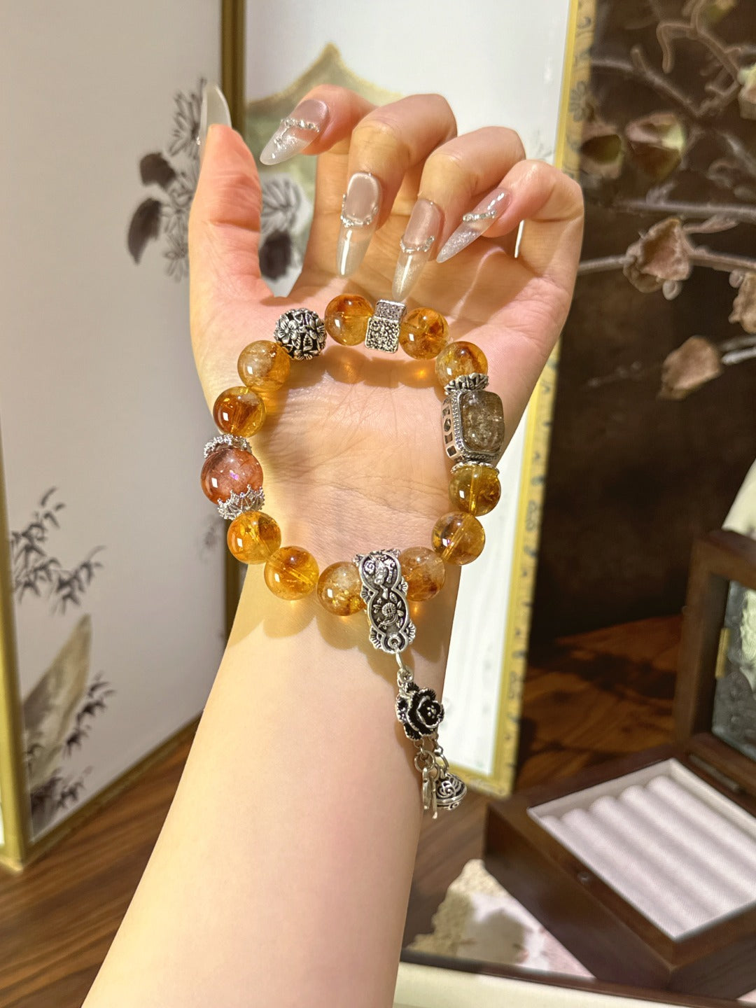 ▫️▪️ Yellow tower crystal red glue flower ghost magic box bracelet